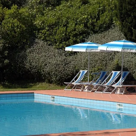 Sleeps 8 T242065 *