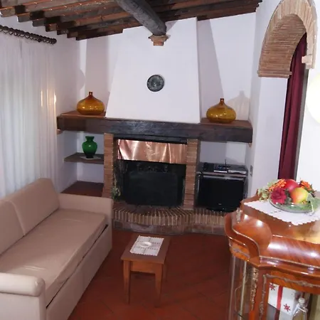 Sleeps 8 T242065 Appartamento Montaione